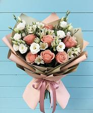 Букет цветов из:  Розы, Альстромерии и Лизиантусы в Юдино Республика Татарстан