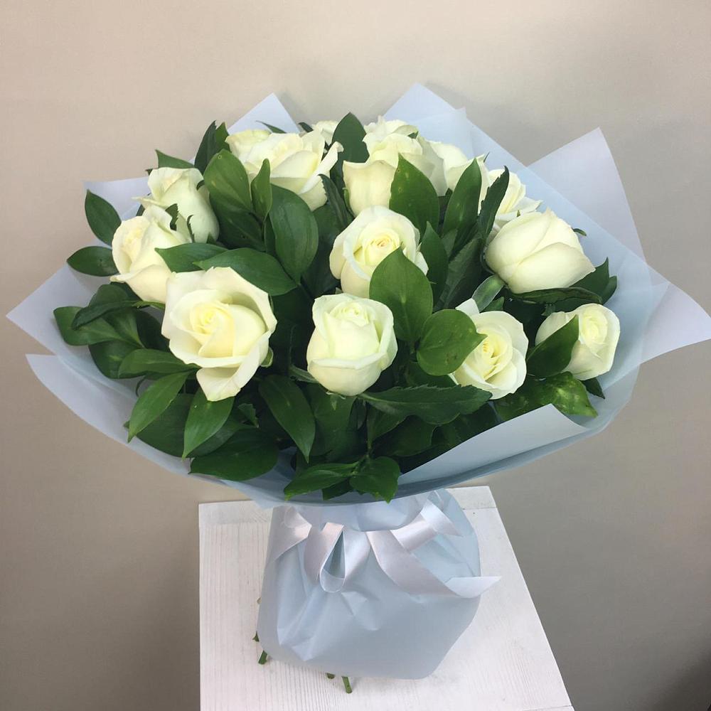 Букет 15 Белых роз Проуд в Юдино Республика Татарстан