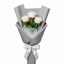 Букет 3 белые розы в Юдино Республика Татарстан