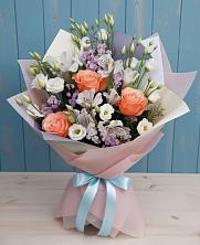 Букет цветов из:  Лизиантусы, Розы, Альстромерии и Гипсофила в Юдино Республика Татарстан