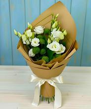 Букет цветов из:  Хризантемы и Лизиантусы в Юдино Республика Татарстан