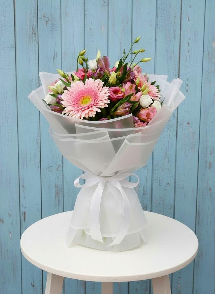 Букет цветов из: Герберы, Альстромерии и Лизиантусы в Юдино Республика Татарстан