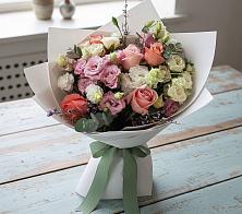 Букет цветов из:  Розы, Лизиантусы и Гвоздики в Юдино Республика Татарстан