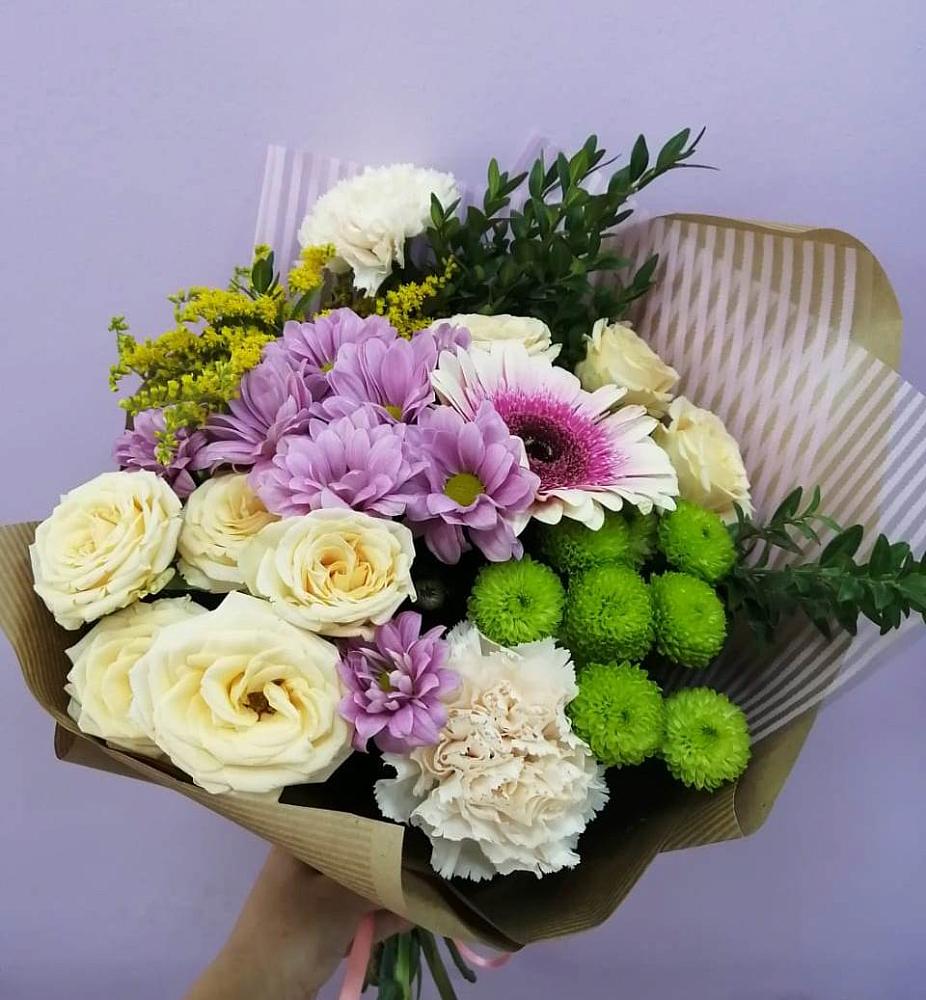 Букет цветов из: Хризантемы, Розы, Гвоздики и Герберы в Юдино Республика Татарстан