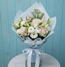 Букет цветов из:  Розы и Лизиантусы в Юдино Республика Татарстан