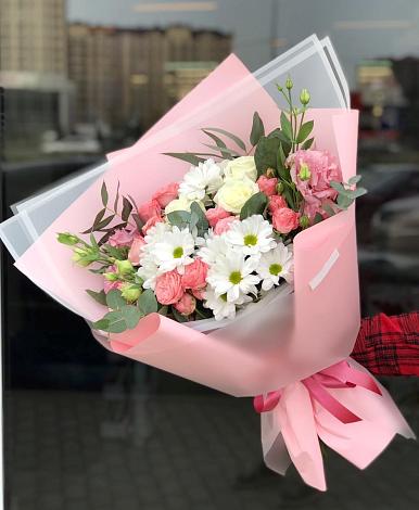 Букет цветов из: Розы, Лизиантусы и Хризантемы в Юдино Республика Татарстан